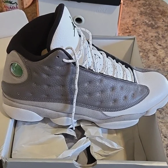10.5 Atmosphere Grey Jordan 13 Retro
